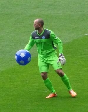 Alan Mannus