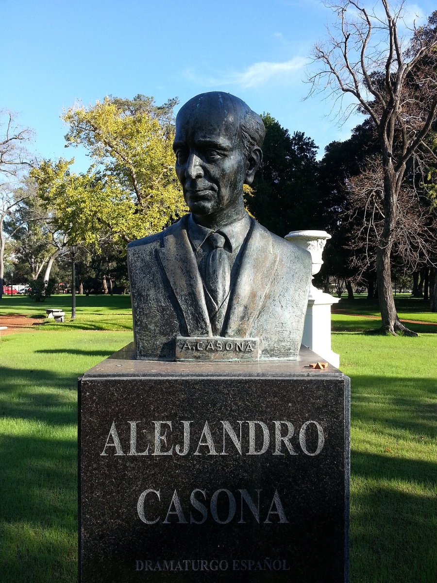Alejandro Casona
