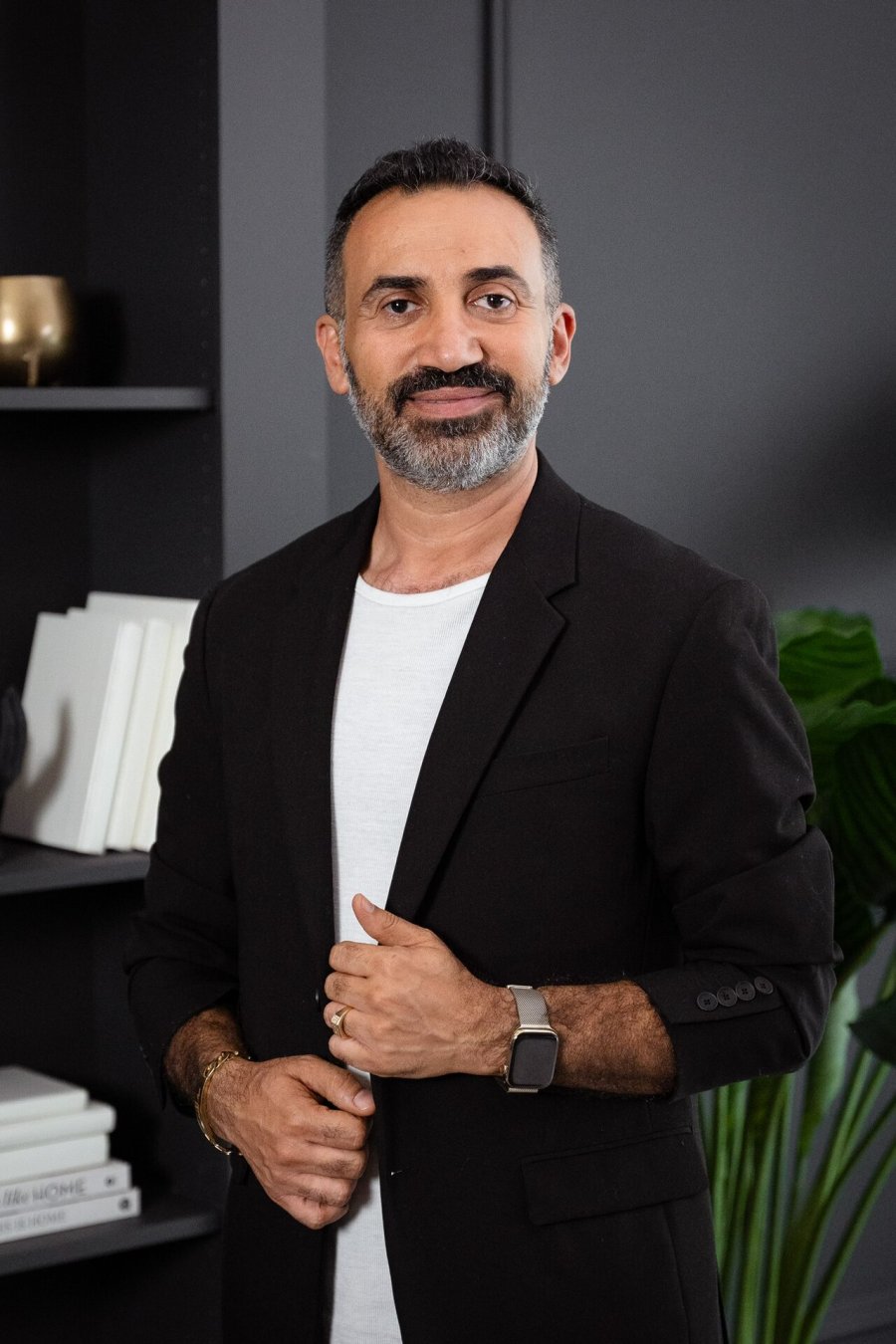 Arsham Parsi