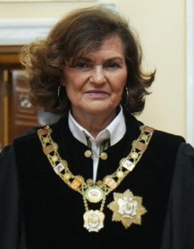 Carmen Calvo