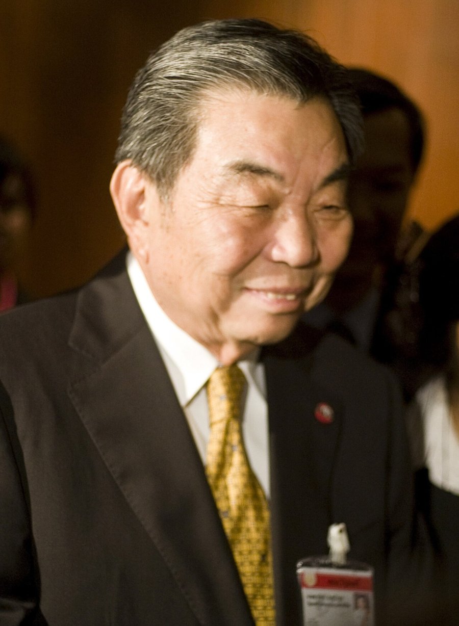 Chavarat Charnvirakul