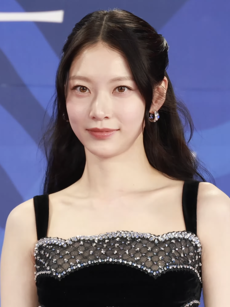 Gong Seung Yeon