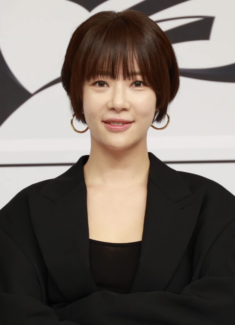 Hwang Jung Eum