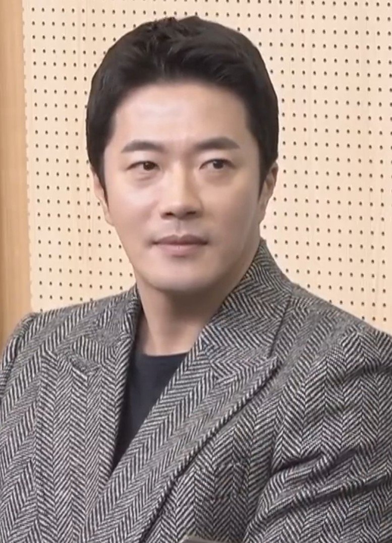 Kwon Sang Woo