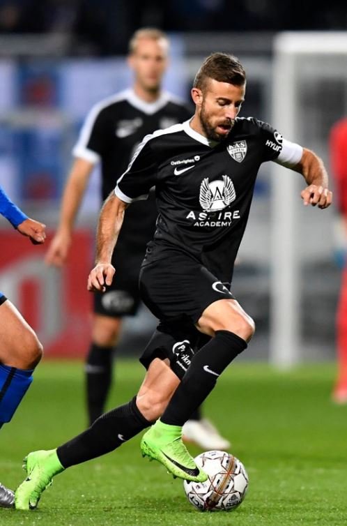 Luis Garcia Footballer Born 1981