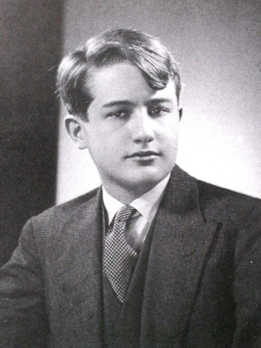 Nicolas Gomez Davila