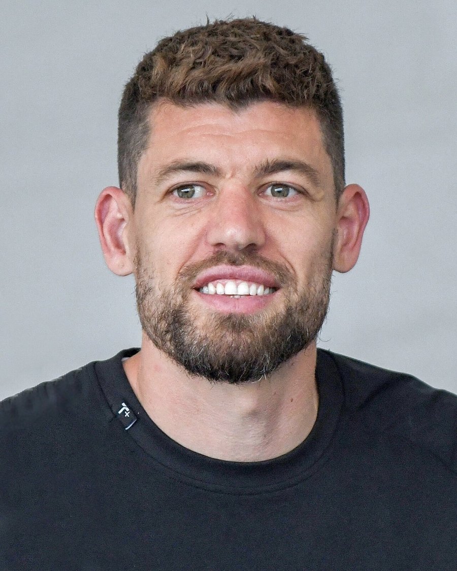 Osmar Footballer Born 1988