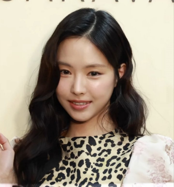 Son Na Eun
