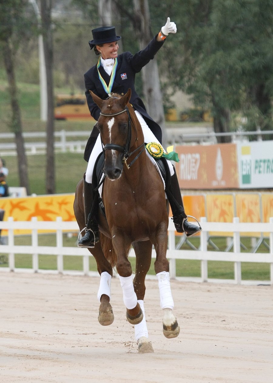 Yvonne Losos De Muniz